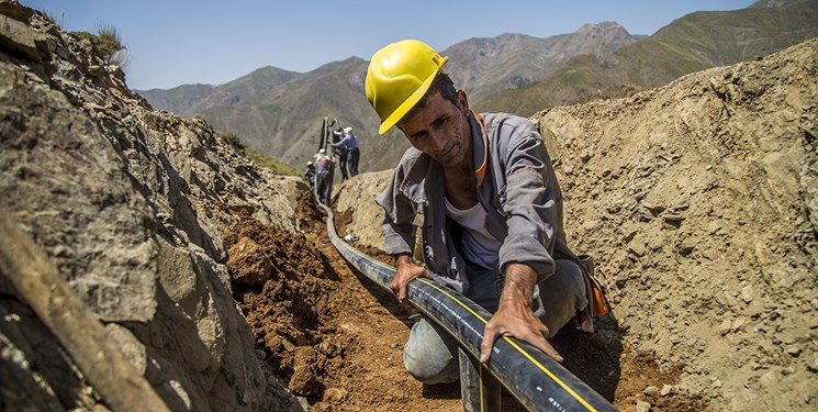 گذر گرمای امیدبخش از کوهستان‌های صعب‌العبور؛ از عسلویه تا کردستان